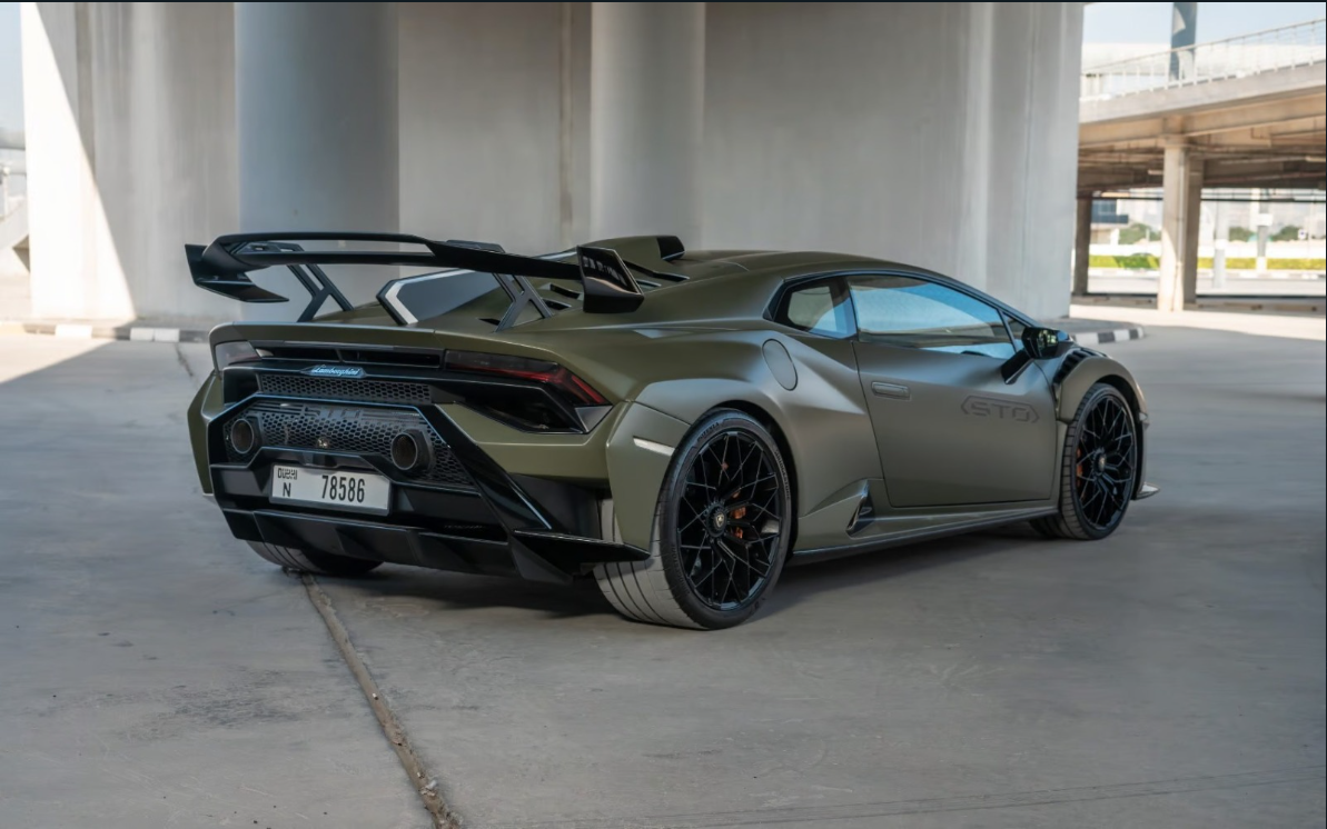 Lamborghini Huracan STO